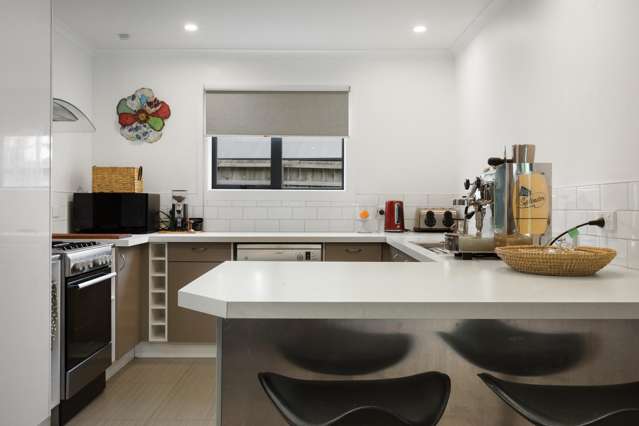 73 Athenree Road Athenree_1