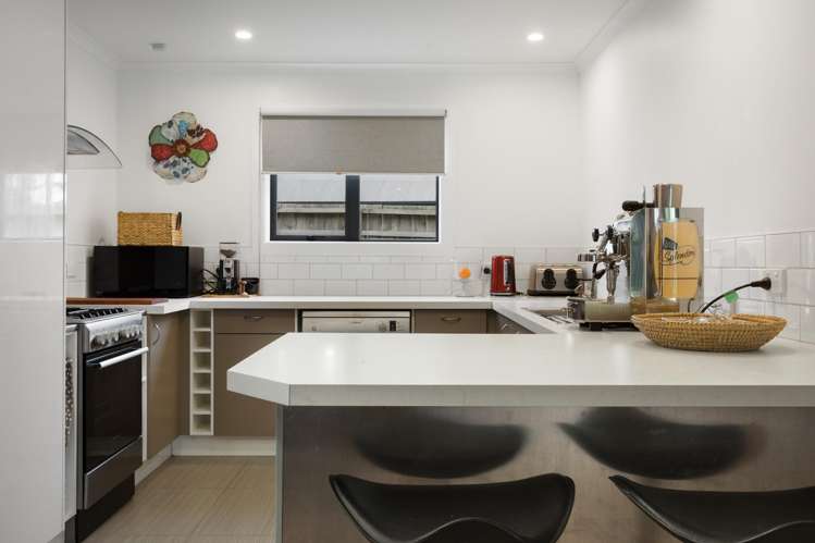 73 Athenree Road Athenree_1