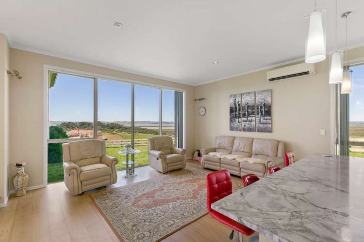 125 Tuparekura Road Helensville_6