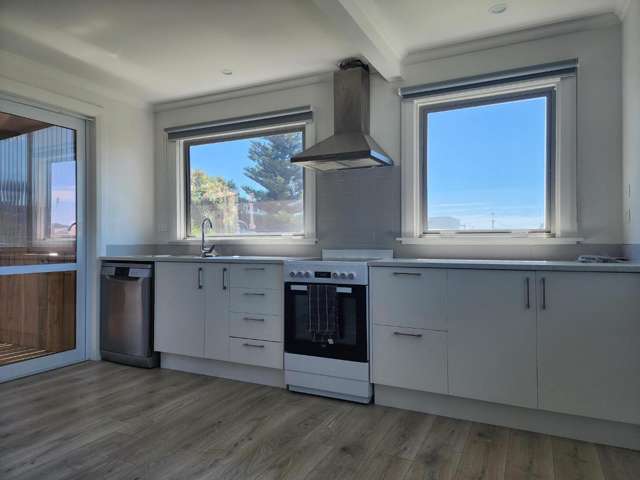 1/157 Molesworth Street Strandon_3
