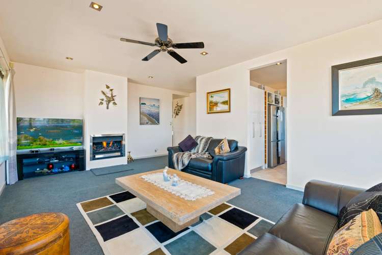 1/2 Dewsbury Terrace Castor Bay_13