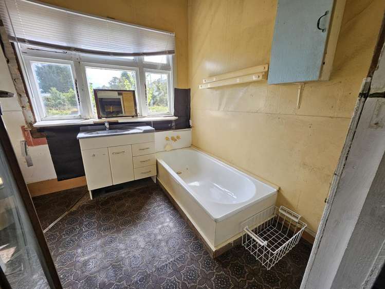 43 Herd Street Dunollie_5