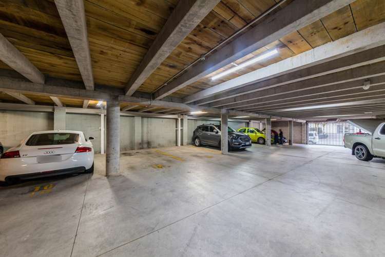 1j/12 Charles Street Mount Eden_17