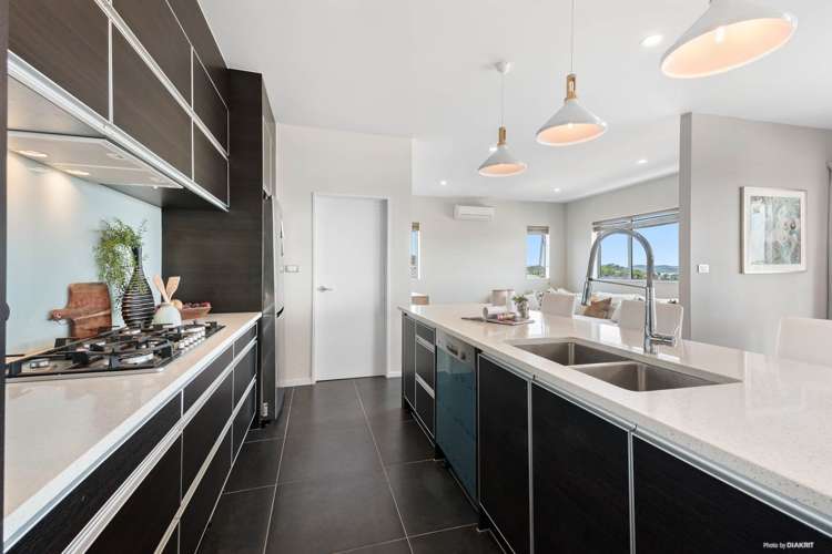 3 Ruth Craig Place Stanmore Bay_5