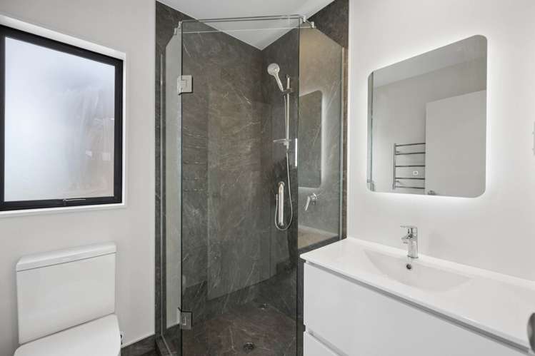 1/11 Karamu Street Te Atatu Peninsula_8