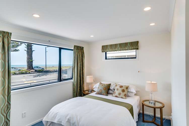 633 Marine Parade Napier South_14