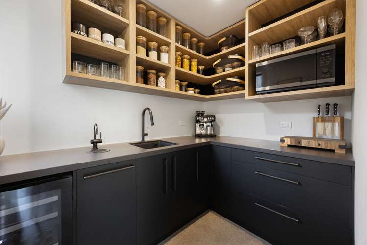 18 Cellar Close_5