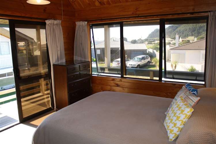 4 Braddock Grove Pauanui_11