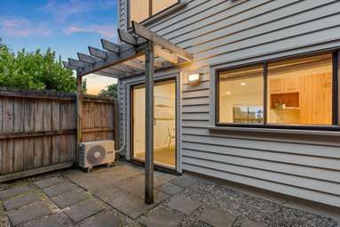 13/17 Georgia Terrace_2