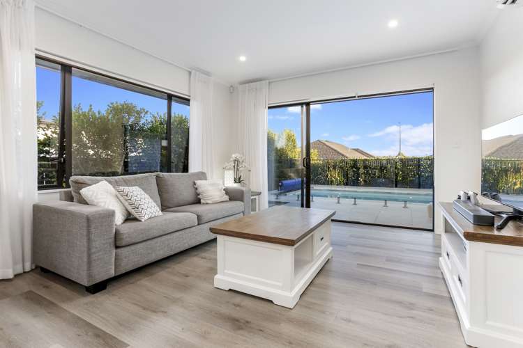 6 Siren Street Wainui_6