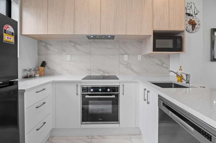 96E Walmsley Road 10672_4