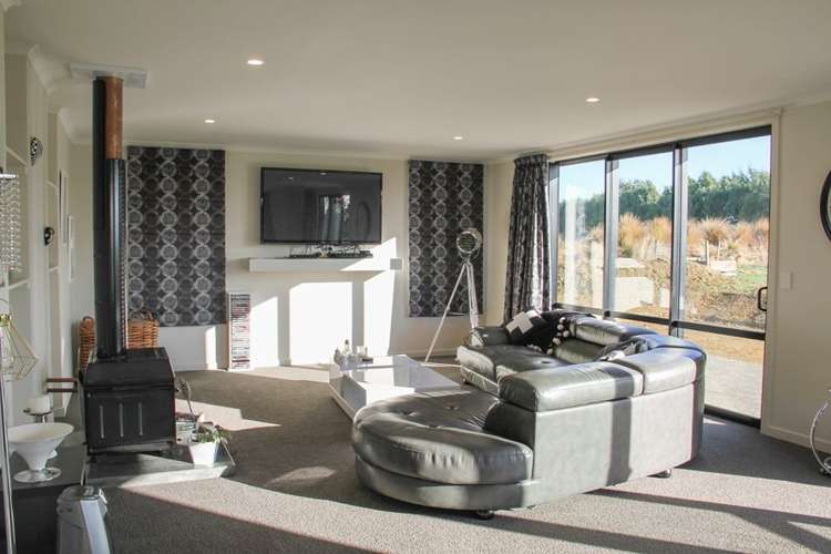 228e Roslyn Road Roslyn Bush_6