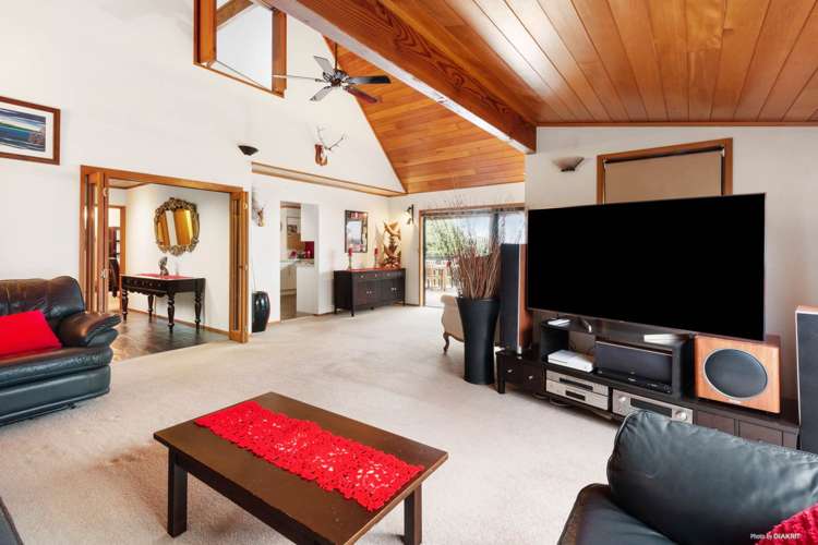 7 Poaka Place Beach Haven_10