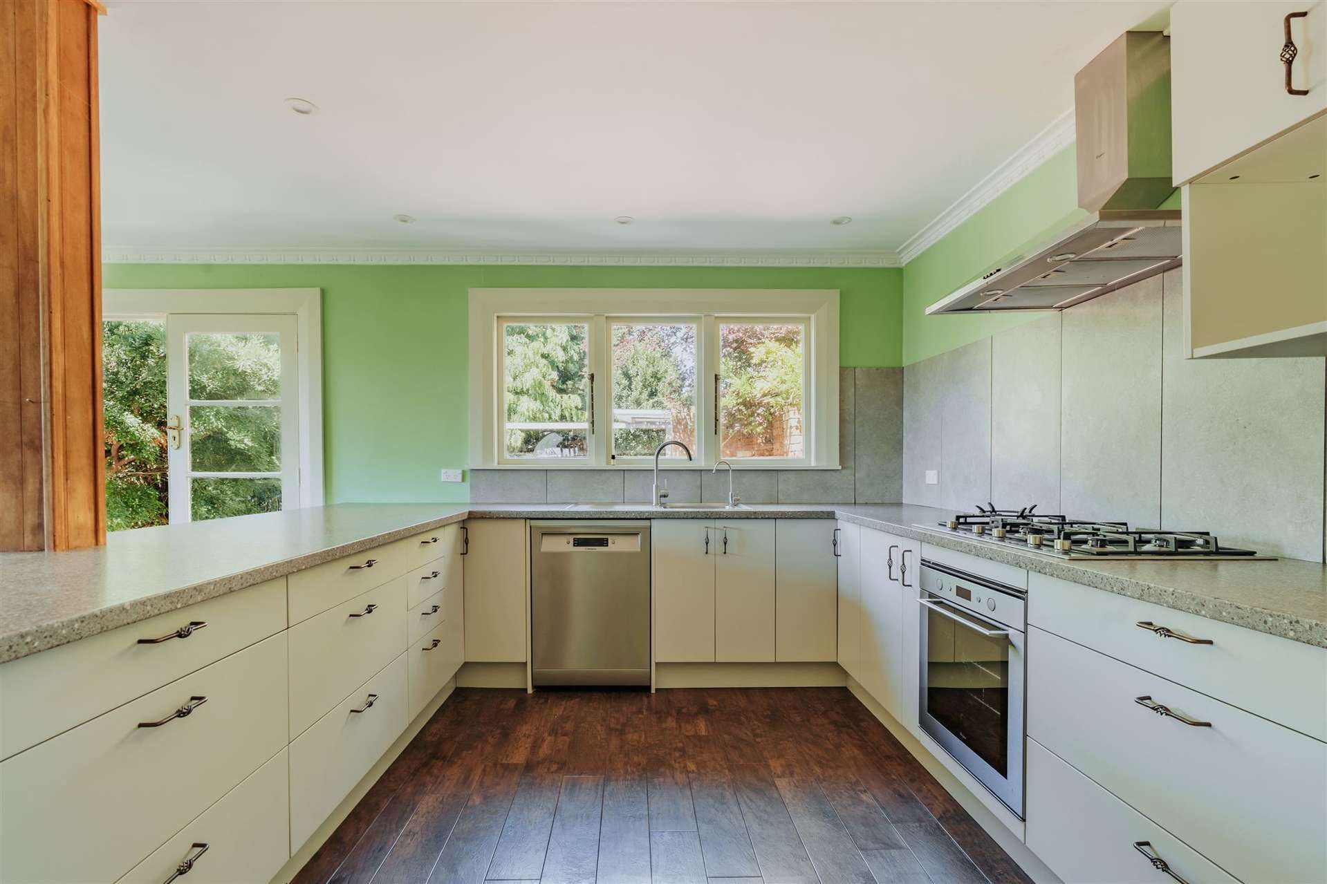 1 Cossens Street Balclutha_0