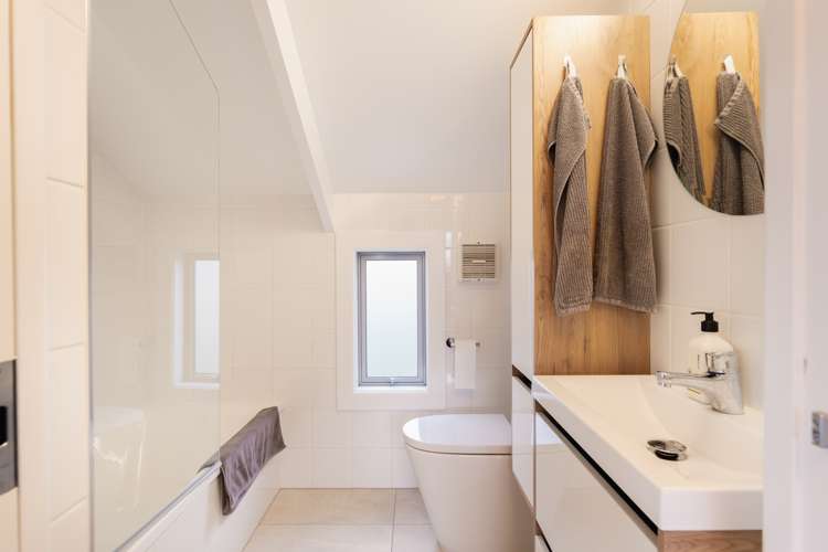 1/6 Dudley Place Maori Hill_11