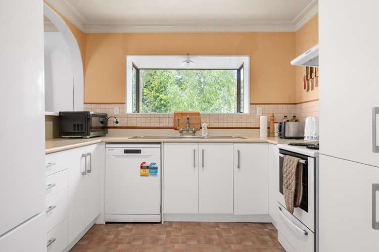 246 Clyde Street Hamilton East_8