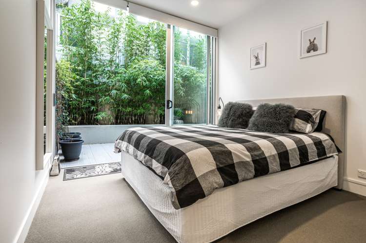 1b/12 Fisher-Point Drive Auckland Central_9