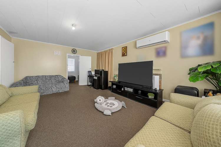142 Preston Road Otara_6