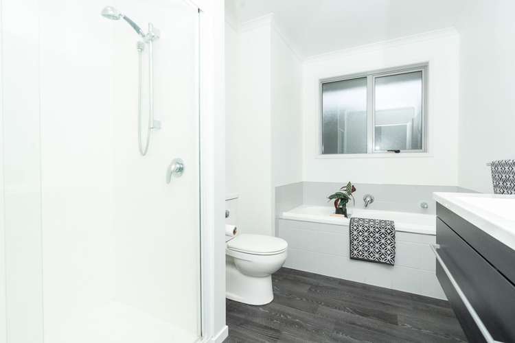 39 Wiltshire Drive Puketaha_15