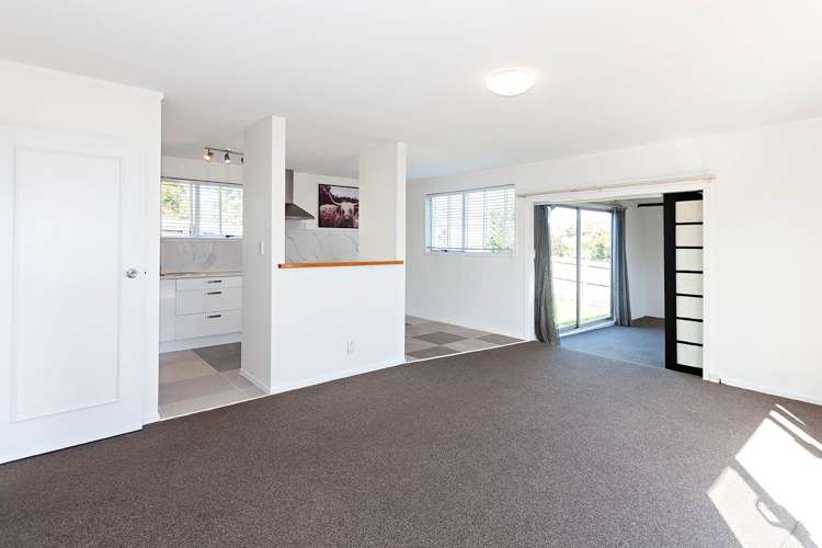 2/15 Seabar Place Glen Eden_5