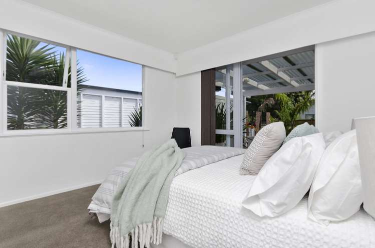 17 Brennan Avenue Te Atatu Peninsula_7