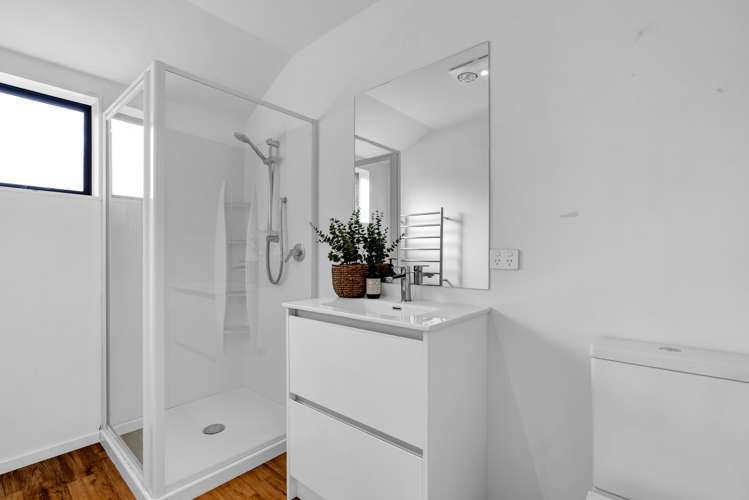 250 Tukapa Street Westown_9