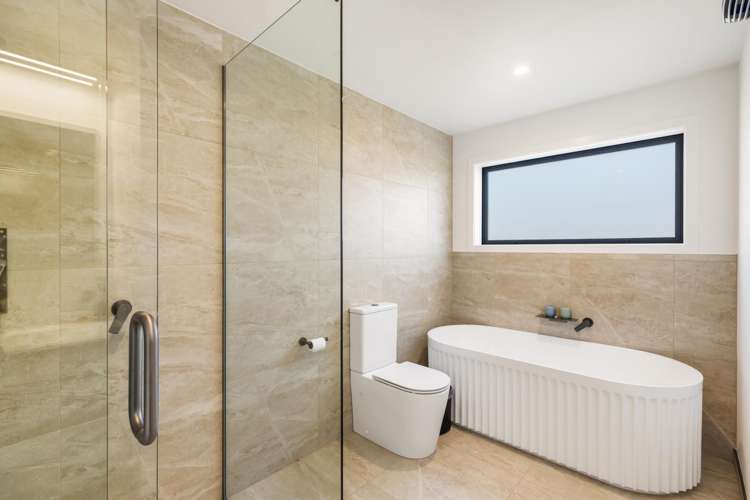 145 Burdon Loop Lake Hawea_12