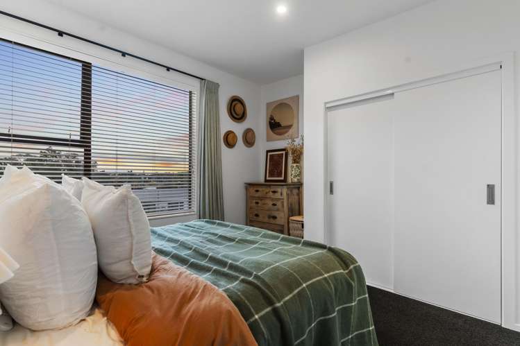 12/15 Chivalry Road Glenfield_6