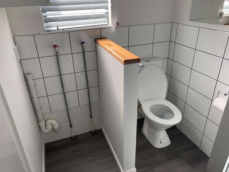 4/21 Broadway 10728_6