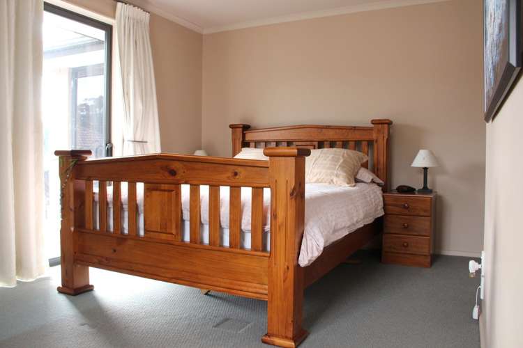 10 Lomas Way Albany_11