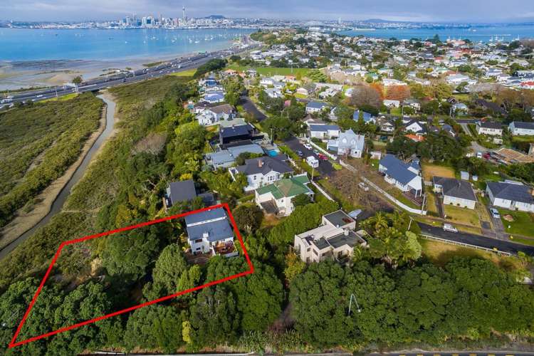 37 Waimana Avenue Northcote Point_15