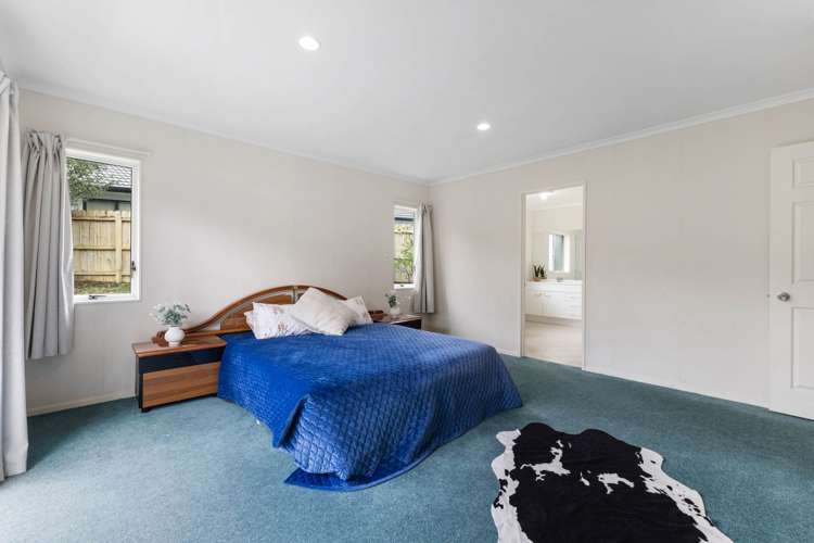 8 Macnean Drive East Tamaki Heights_16