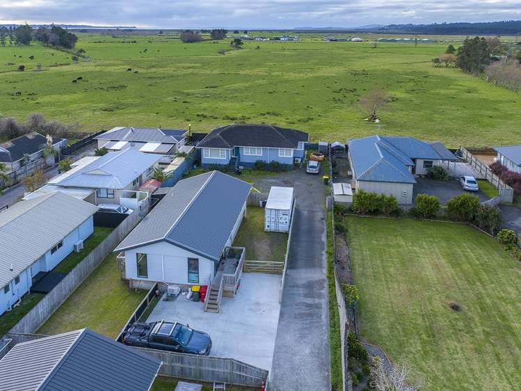 15 Springs Road Parakai_17