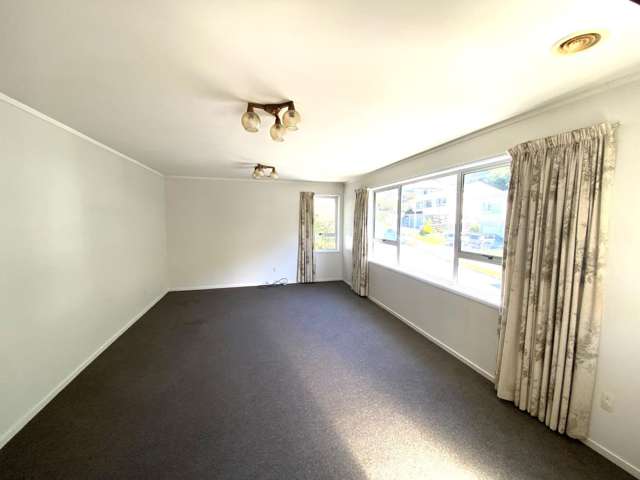 15 Fyvie Avenue Tawa_2
