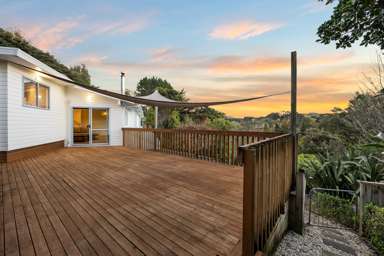 105 Waitakere Road_1