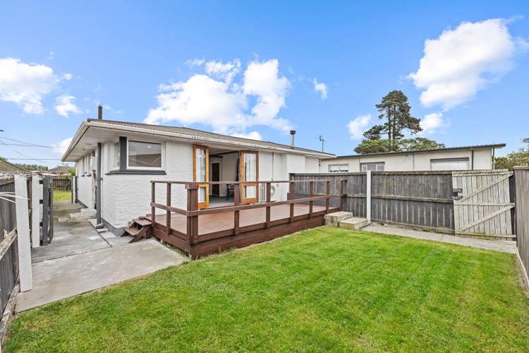379 Breezes Road Aranui_12