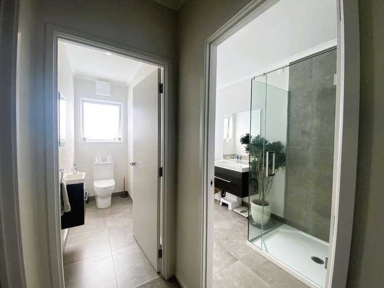 39 Sanremo Lane Stanmore Bay_11