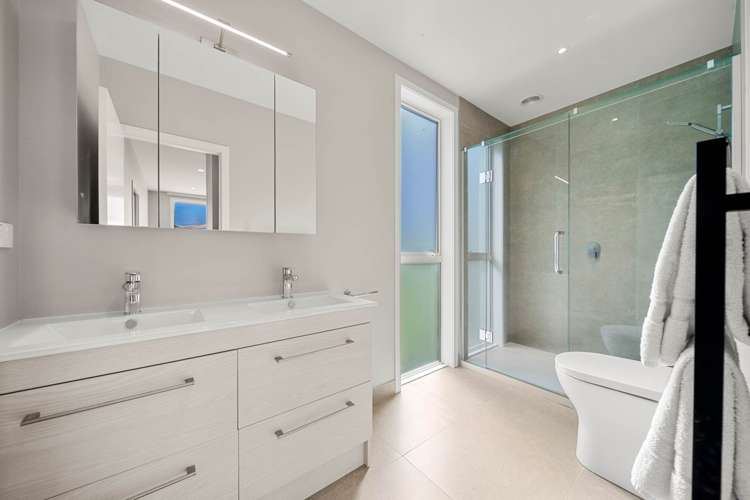 14 Rongoa Road Okura Bush_26