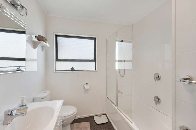 15 Ashcroft Place Richmond_12