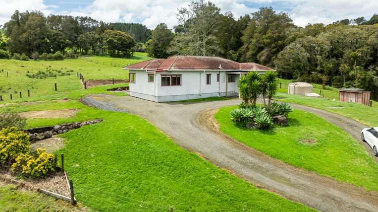369 Mangakura Road Helensville_21