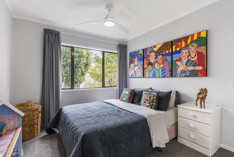 2/8 Flynn Street Birkdale_10