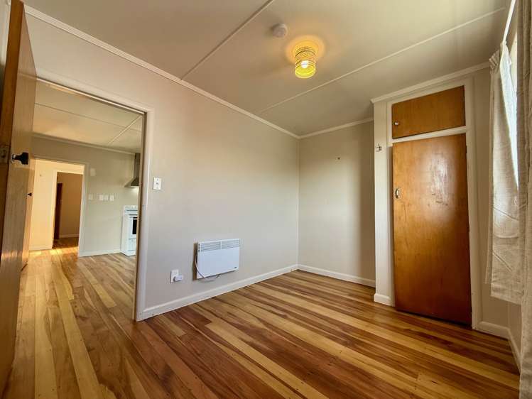 27 Lorenzen Bay Road Raglan_7