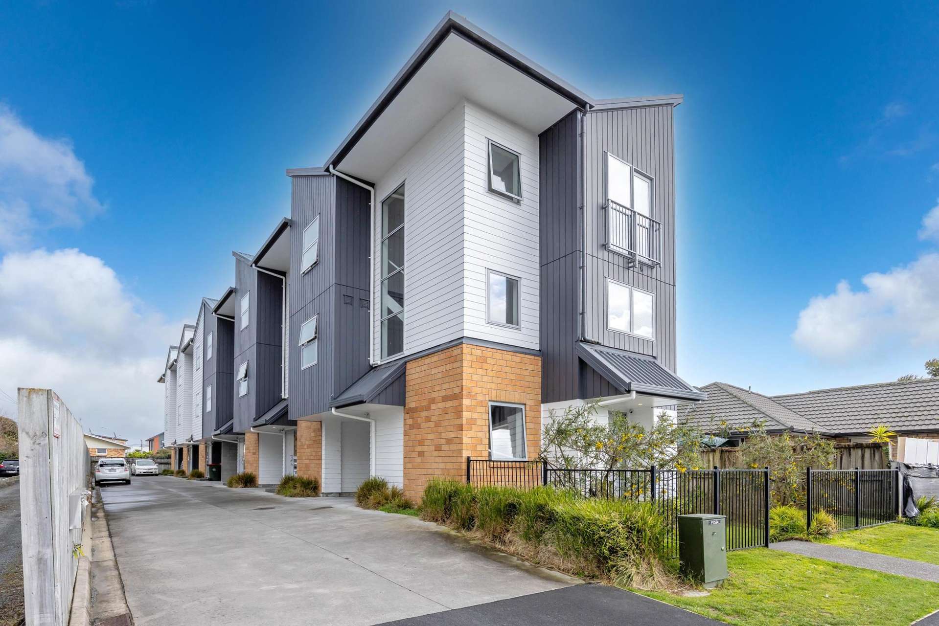 2/47 Cameron Road Hamilton East_0