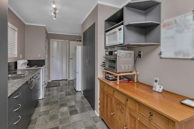 102 Alcoba Street Kamo_2