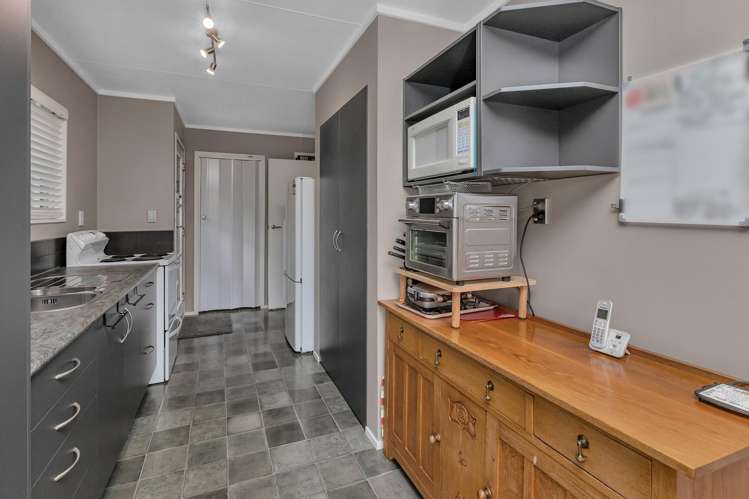 102 Alcoba Street Kamo_2