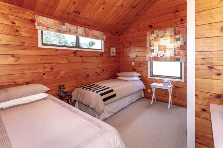 145 Bambury Place Onemana_14