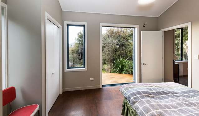 747 Aubrey Road Albert Town_3