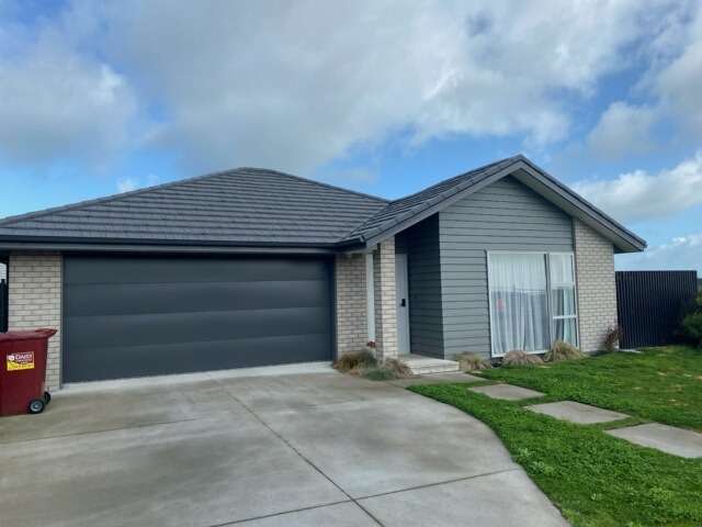 MORRINSVILLE - 3 BEDROOM