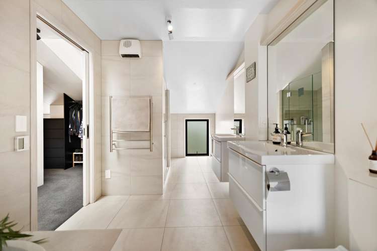 14 Bellamore Street Dalefield/Wakatipu Basin_19