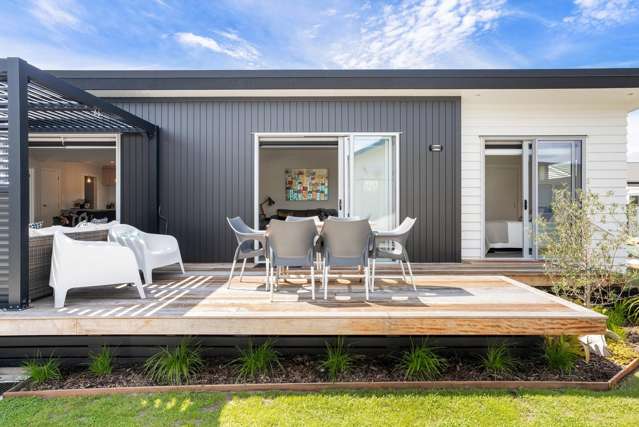 215A Ocean Road Whangamata_1